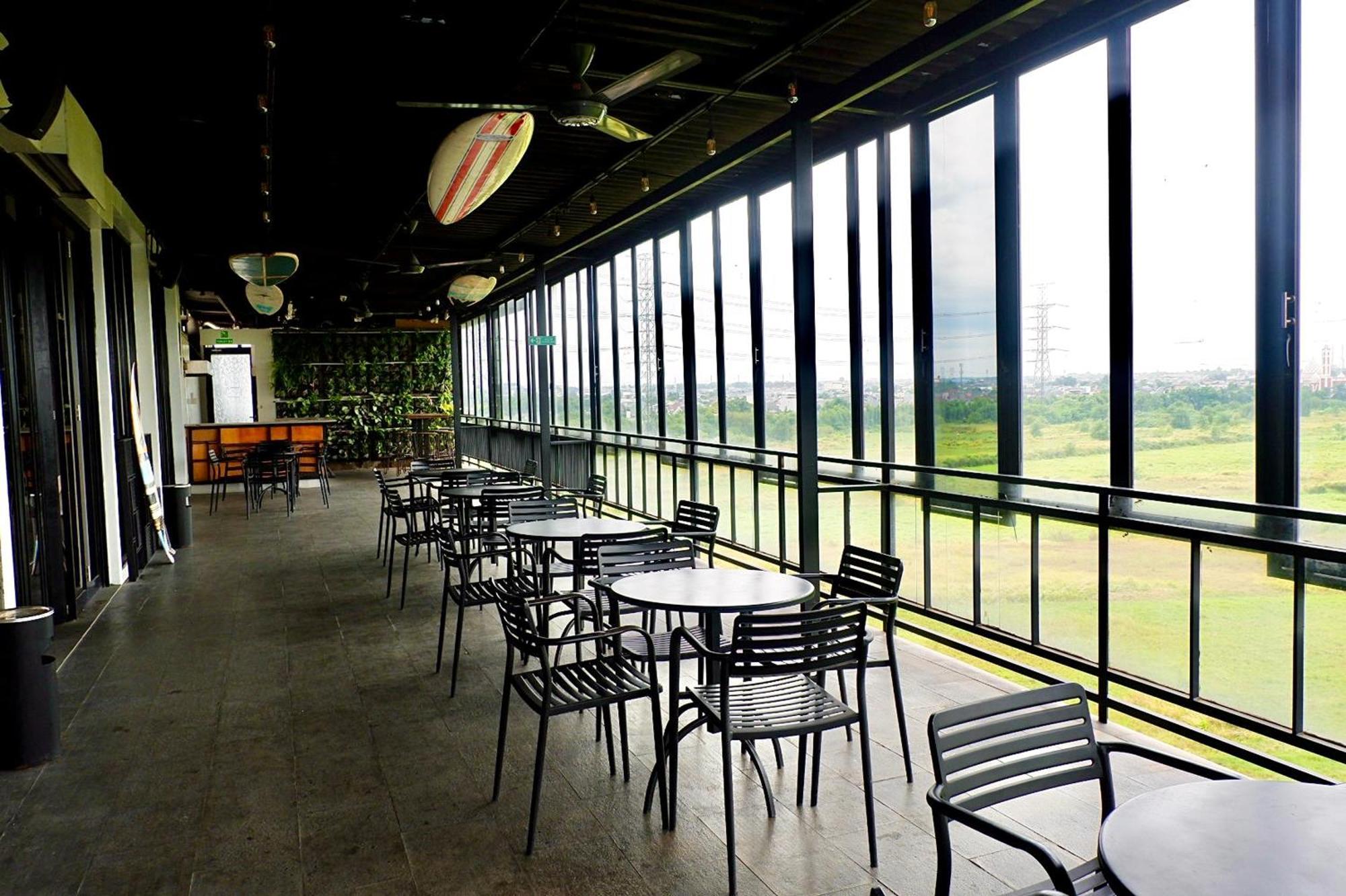Lemo Hotel Serpong Tangerang Exterior foto
